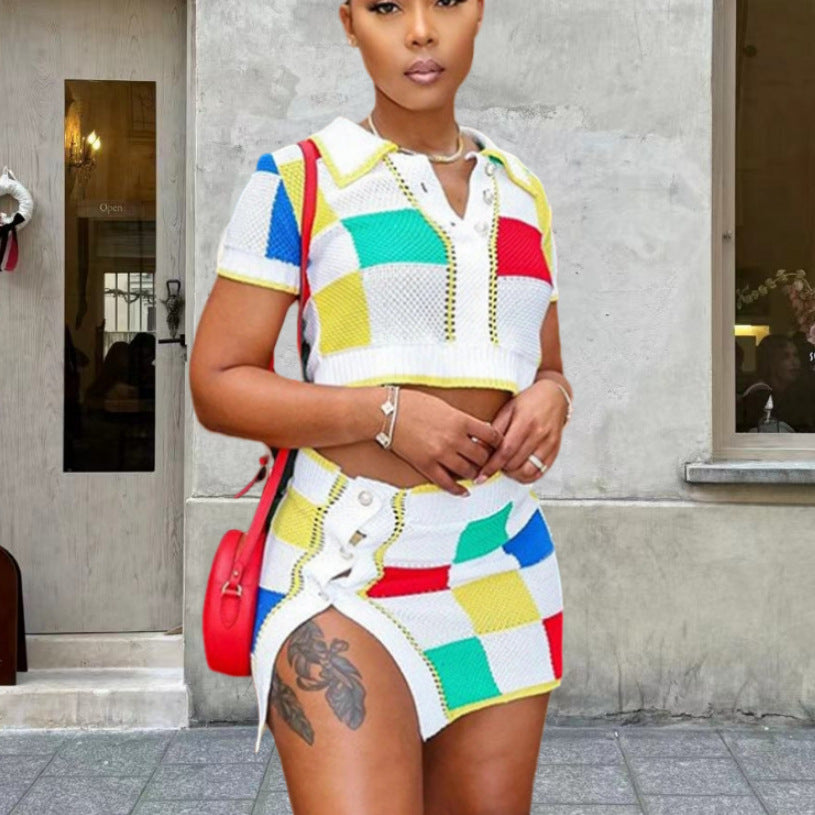 Damsätt från modernt crop-top och figurnära kjol med knappr detaljer Mirla-Eva Jonsson