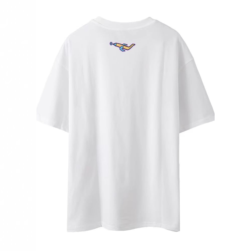 Damsgrafisk T-shirt med kreativ tryck Mirla-Eva Jonsson