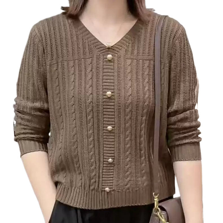 Damsk Cardigan med Fint Flätmönster och Eleganta Pärnknappar Mirla-Eva Jonsson