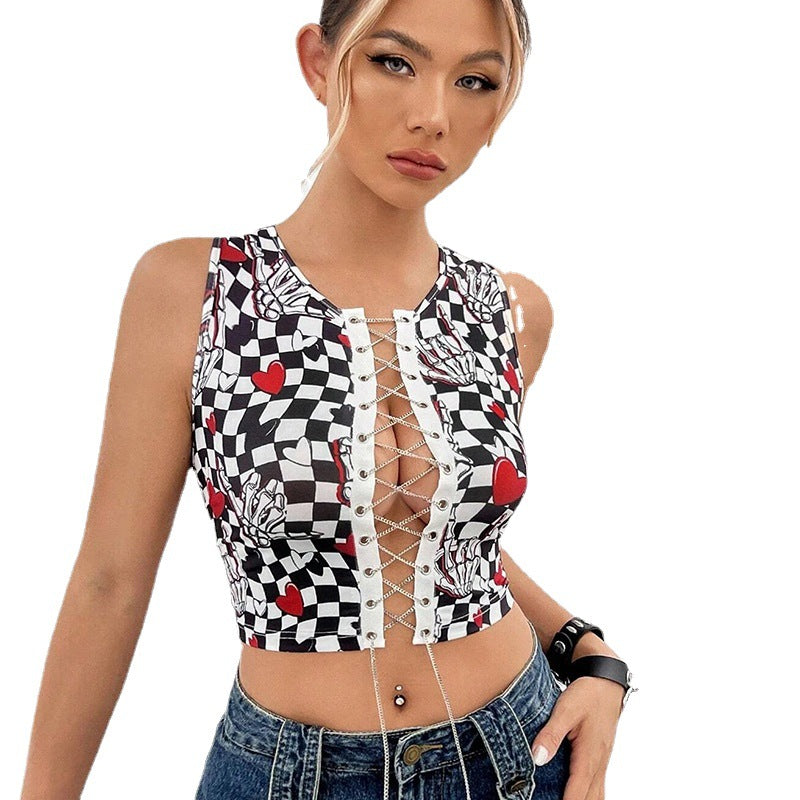 Damsk Crop Top med unikt snördesign och grafiskt mönster Mirla-Eva Jonsson