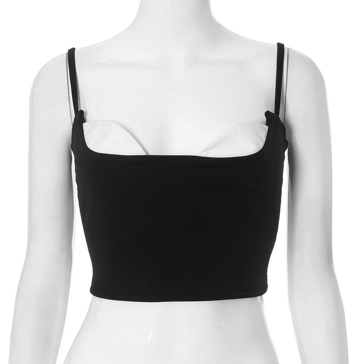 Damsk Crop-top med justerbara spaghetti band och innovativt dekollté Mirla-Eva Jonsson