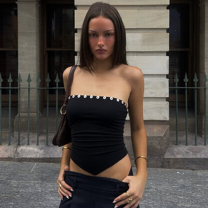 Damsk Crop-top med sofistikerade volangdetaljer och figurnära passform Mirla-Eva Jonsson