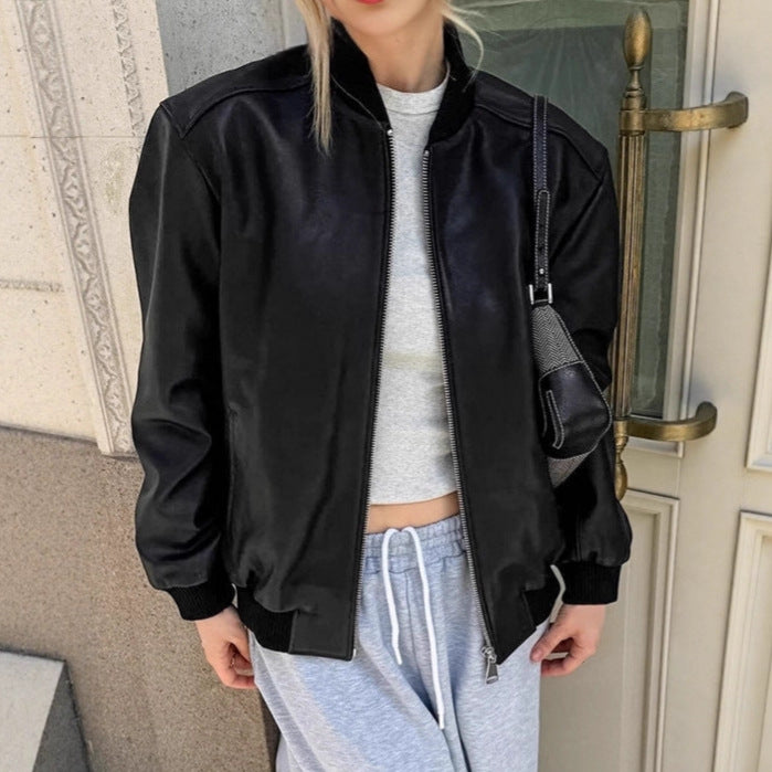 Damsk Fashion Bomberjacka i mjuk konstläder med elastiska mudd Mirla-Eva Jonsson