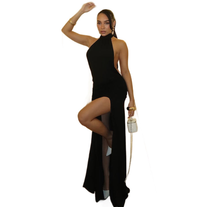 Damsk Maxiklänning med raffinerad cut-out och figursmickrande design Mirla-Eva Jonsson