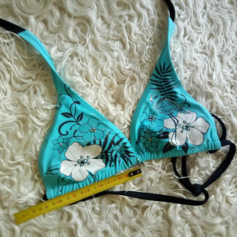 Damsk bikini-set med blommigt mönster och justerbara axelremmar Mirla-Eva Jonsson