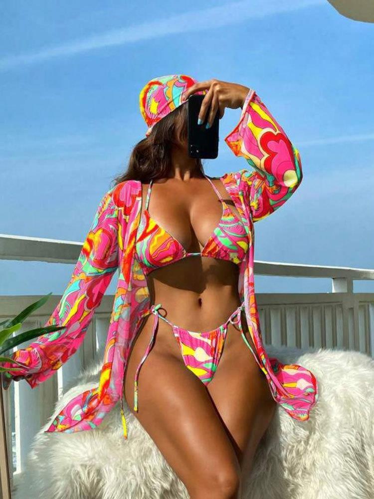 Damsk bikini set med färgglad överdel och raffinerad skärning Mirla-Eva Jonsson