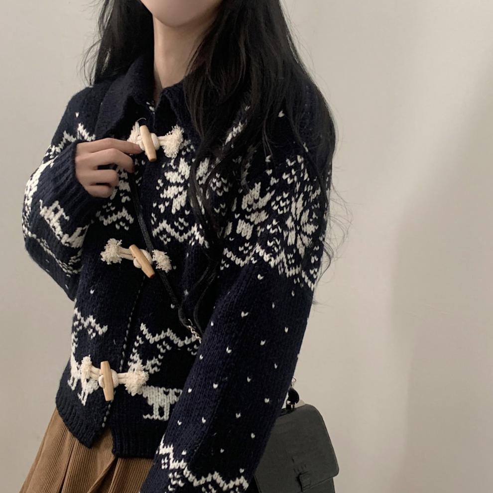 Damsk cardigan med detaljerat julmotiv Mirla-Eva Jonsson