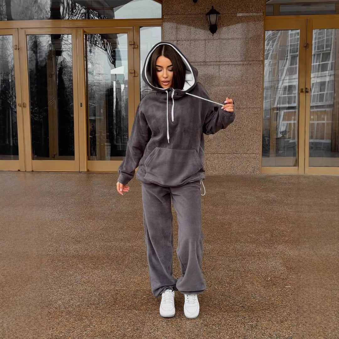 Damsk cozy fleece träningsoverall med hög krage och dragsko Mirla-Eva Jonsson