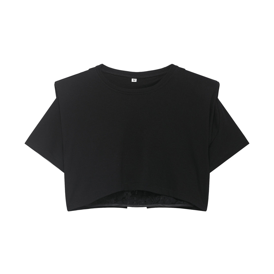 Damsk crop-t-shirt med elegant spetsunderlag Mirla-Eva Jonsson