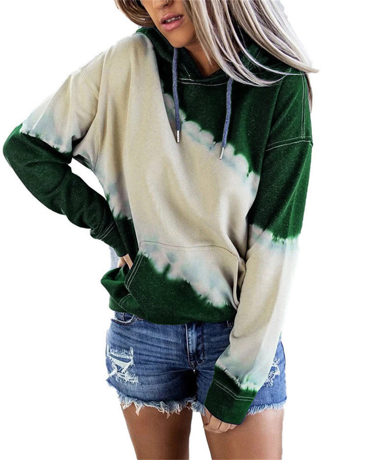 Damsk hoodie med modern färgövergång och bekväm passform Mirla-Eva Jonsson