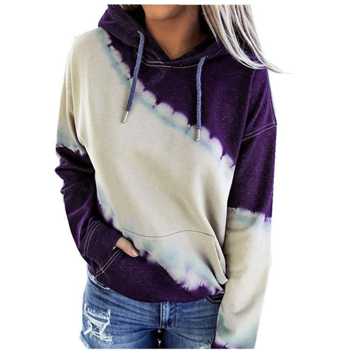 Damsk hoodie med modern färgövergång och bekväm passform Mirla-Eva Jonsson