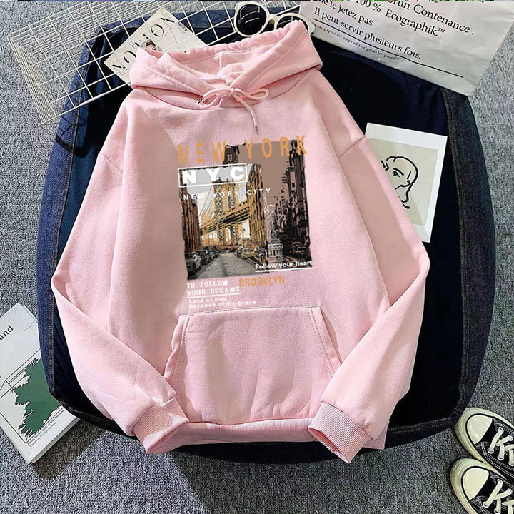 Damsk hoodie med stilfull New York tryck Mirla-Eva Jonsson