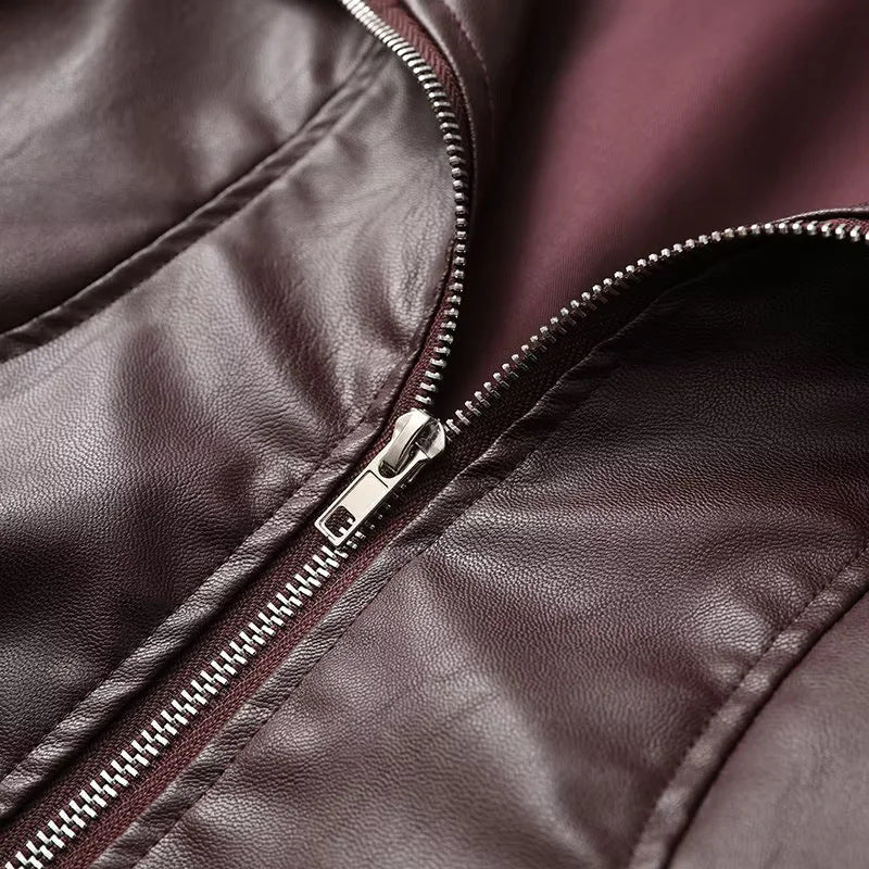 Damsk konstläderblousonjacka med bred passform och avslappnade detaljer Mirla-Eva Jonsson