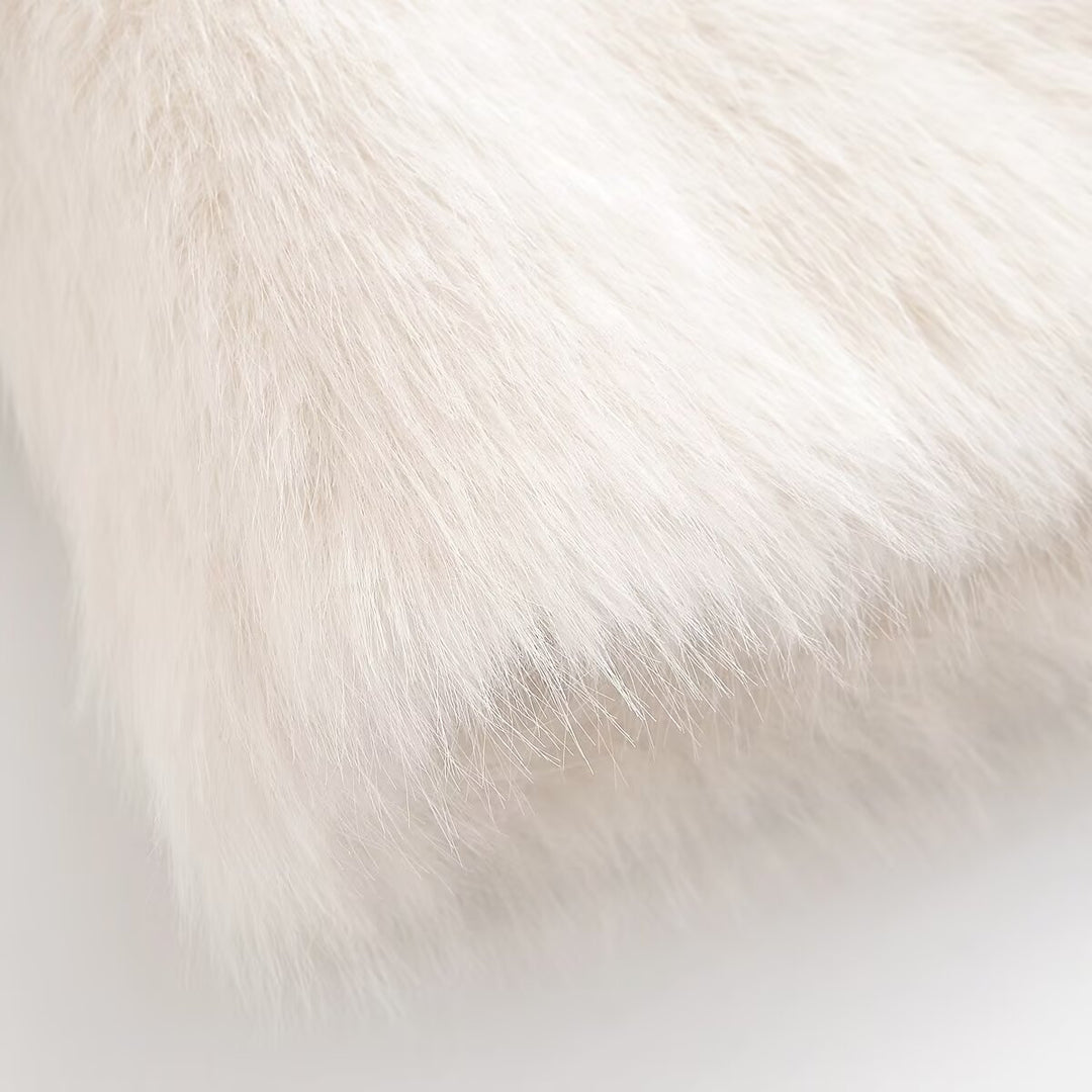 Damsk konstpälsjacka i modern design Eva Jonsson-Eva Jonsson