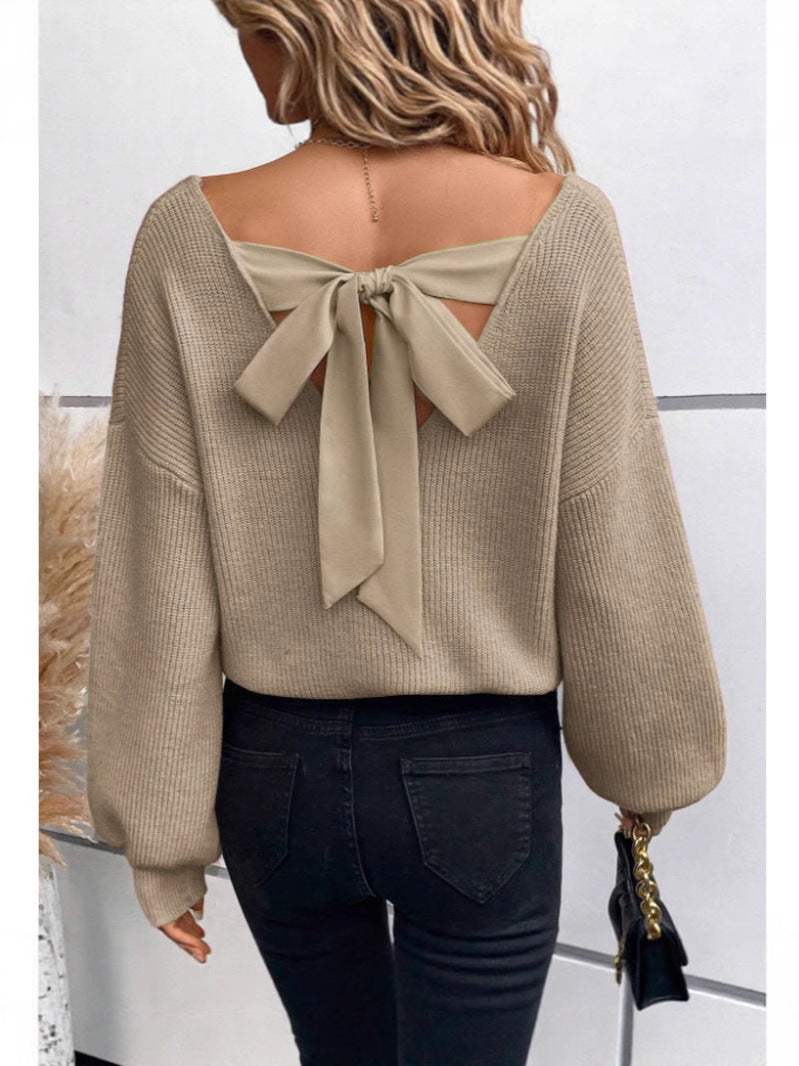 Damsk pullover med elegant slinga neck design Mirla-Eva Jonsson