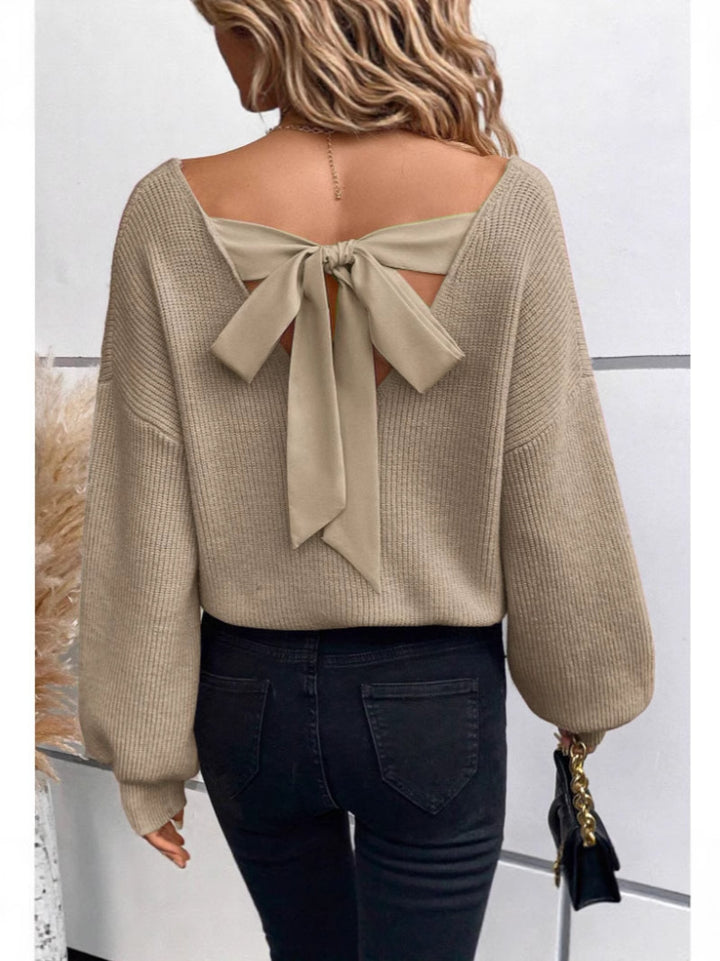 Damsk pullover med elegant slinga neck design Mirla-Eva Jonsson