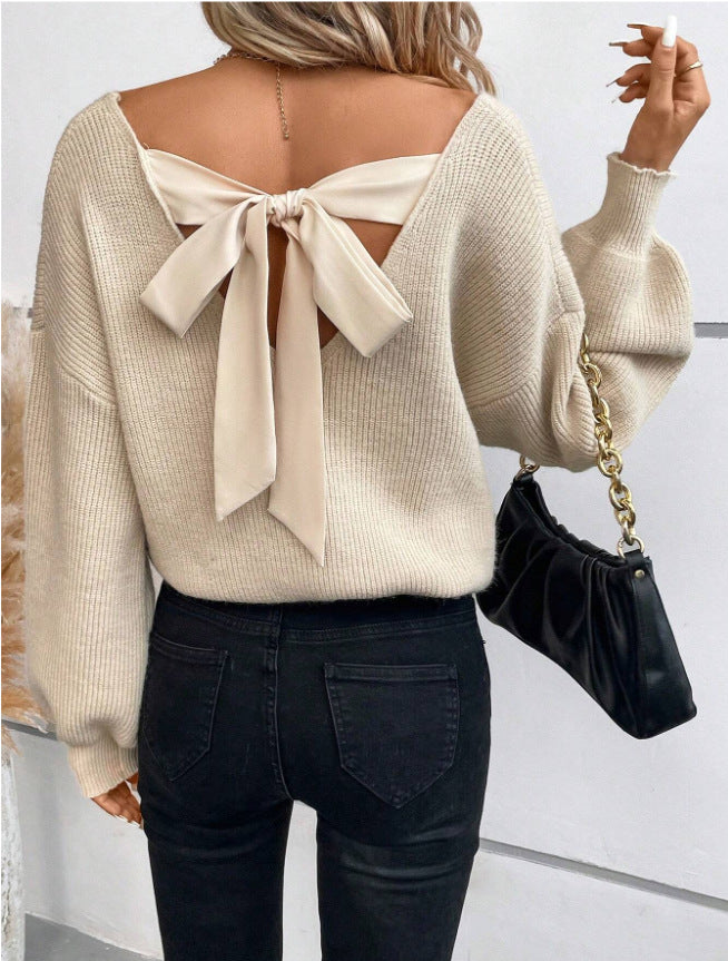 Damsk pullover med elegant slinga neck design Mirla-Eva Jonsson