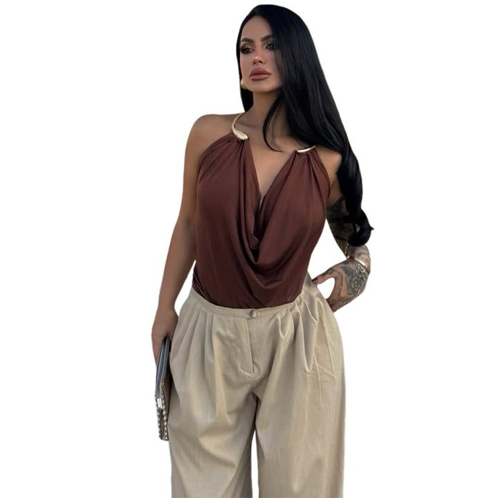 Damsk wrap top med raffinerad halsringning och elegant drapering Mirla-Eva Jonsson