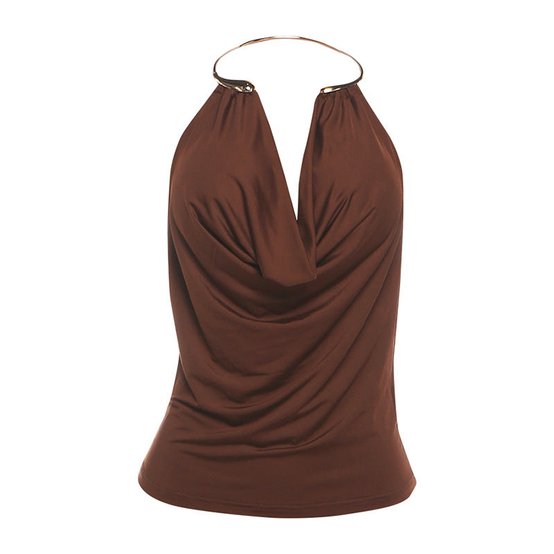 Damsk wrap top med raffinerad halsringning och elegant drapering Mirla-Eva Jonsson