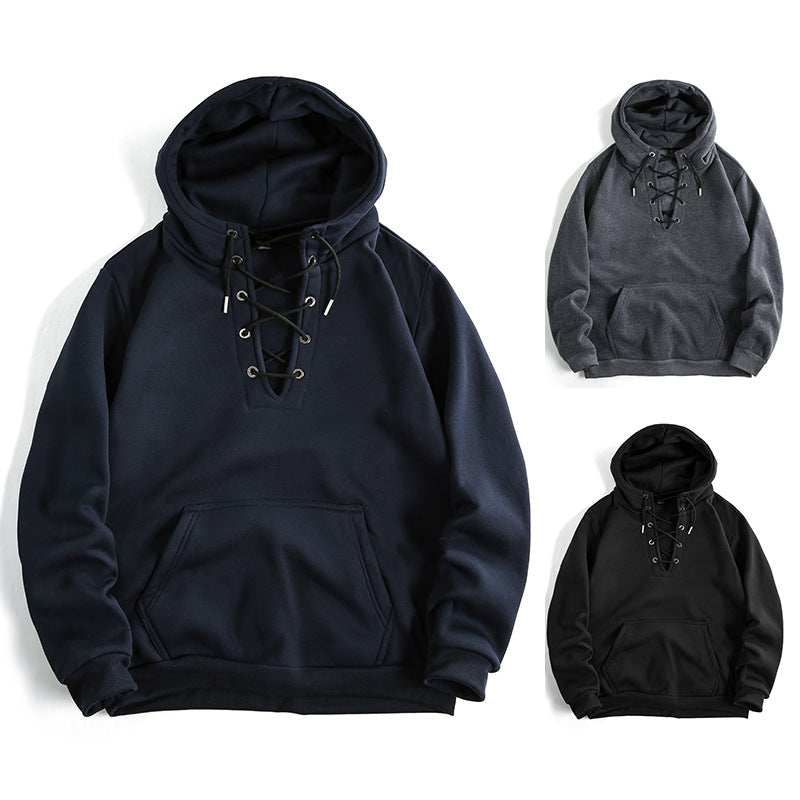 Damsk zip hoodie med raffinerad snördesign och praktisk känguruficka Mirla-Eva Jonsson
