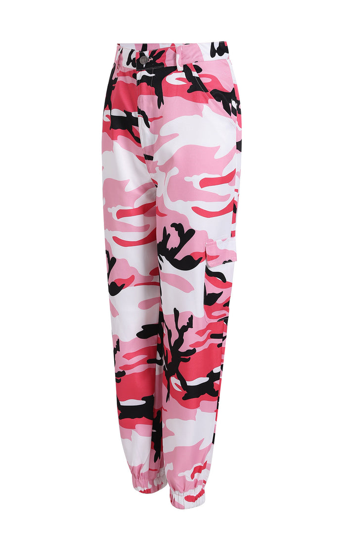 Damska cargo-byxor med elastisk midja och modernt camouflage-design Mirla-Eva Jonsson