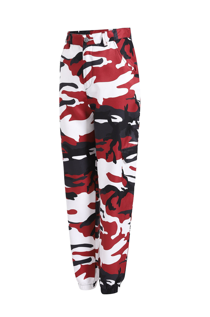 Damska cargo-byxor med elastisk midja och modernt camouflage-design Mirla-Eva Jonsson