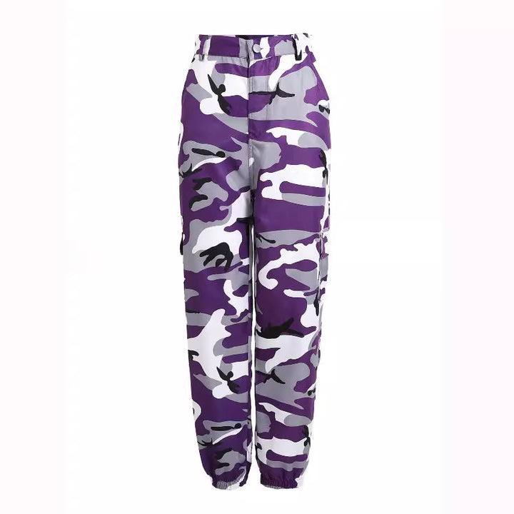 Damska cargo-byxor med elastisk midja och modernt camouflage-design Mirla-Eva Jonsson