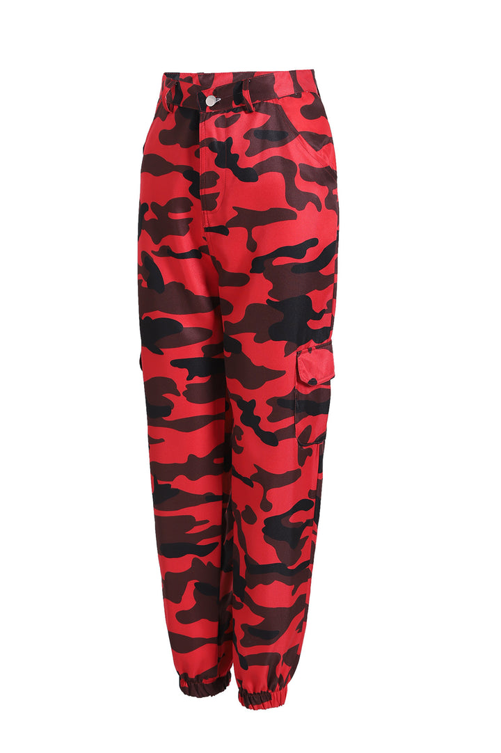 Damska cargo-byxor med elastisk midja och modernt camouflage-design Mirla-Eva Jonsson