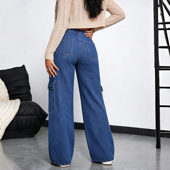Damska cargo-jeans i avslappnad oversized-passform med praktiska sidofickor Mirla-Eva Jonsson
