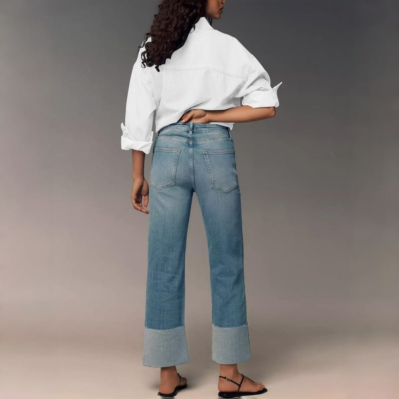 Damska designerjeans i modern boyfriend-stil med unika detaljer. Mirla-Eva Jonsson