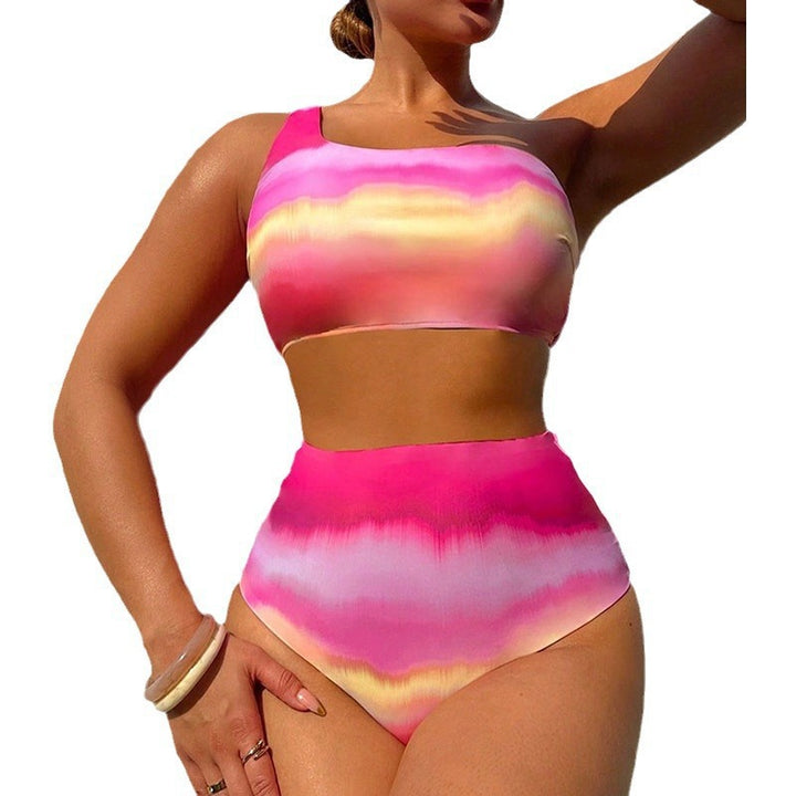 Damska högtaljande bikini-set med asymmetrisk topp och blommiga accenter Mirla-Eva Jonsson