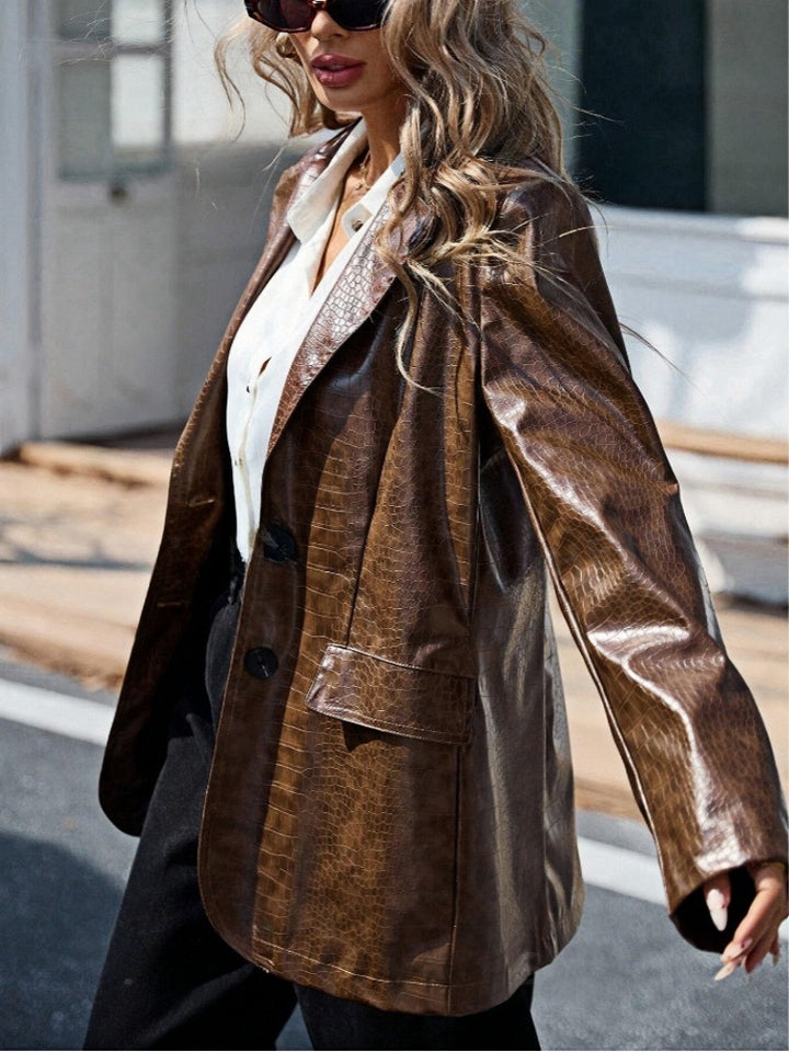 Damska konstläderblazer i elegant krokodildesign Mirla-Eva Jonsson