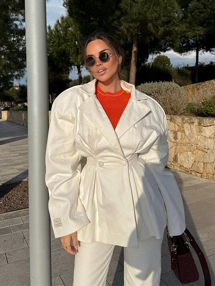 Damska mode oversized blazerjacka med utstickande snitt Mirla-Eva Jonsson