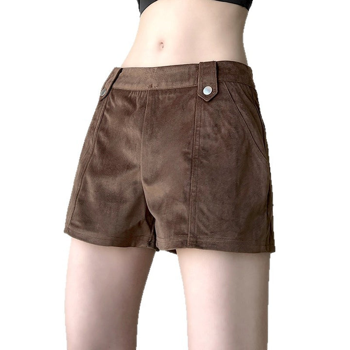 Damska modische konstläder shorts med eleganta detaljer Mirla-Eva Jonsson