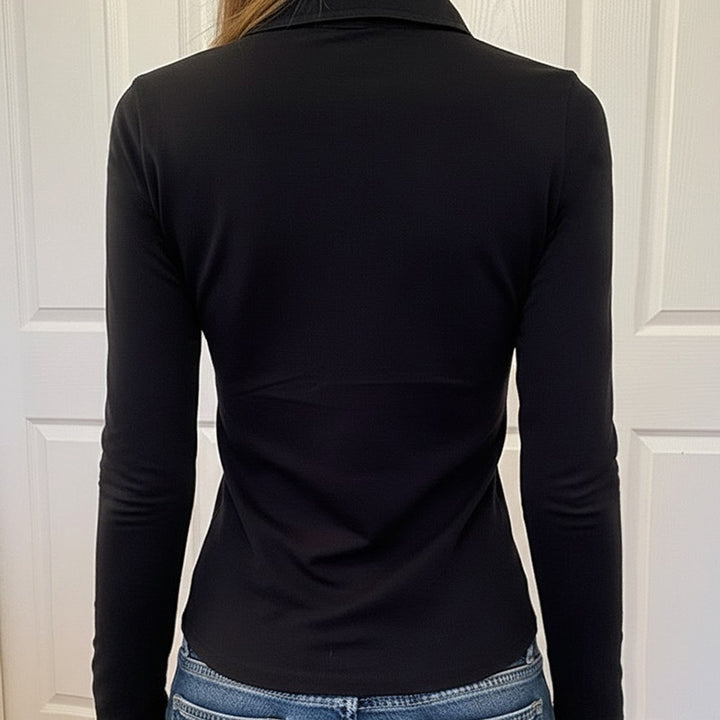 Damska polo shirt med stiliga fickor och eleganta tryckknappar Mirla-Eva Jonsson