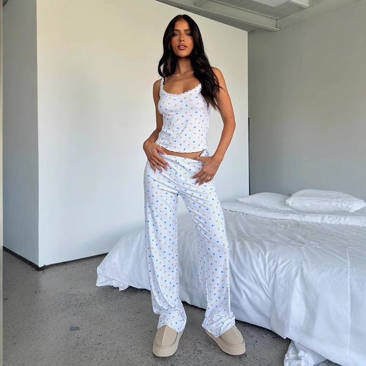 Damska pyjamas-set med dekorerade axelremmar och elastisk midja Mirla-Eva Jonsson
