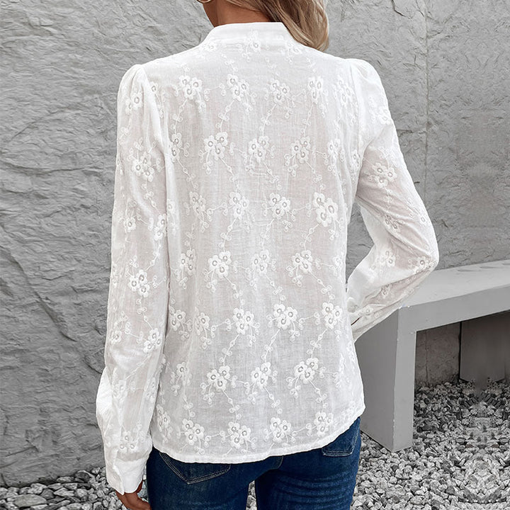Damskjorta med Elegant Blomster Hål Mönster Mirla-Eva Jonsson