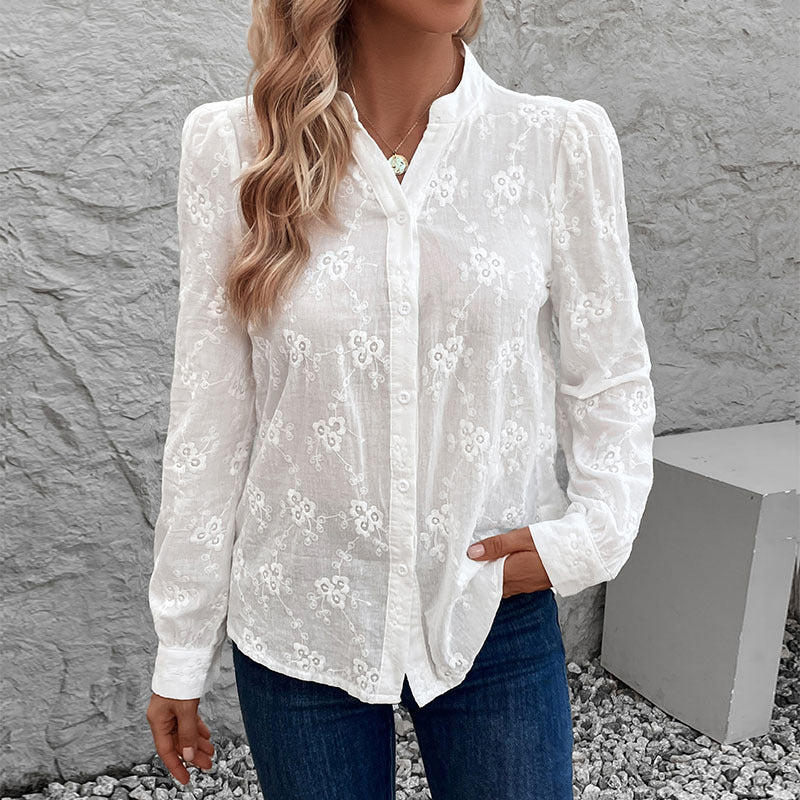 Damskjorta med Elegant Blomster Hål Mönster Mirla-Eva Jonsson