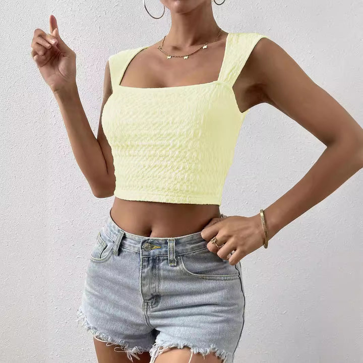Damskt fashion crop top med fyrkantig halsringning och strukturerat övermaterial Mirla-Eva Jonsson
