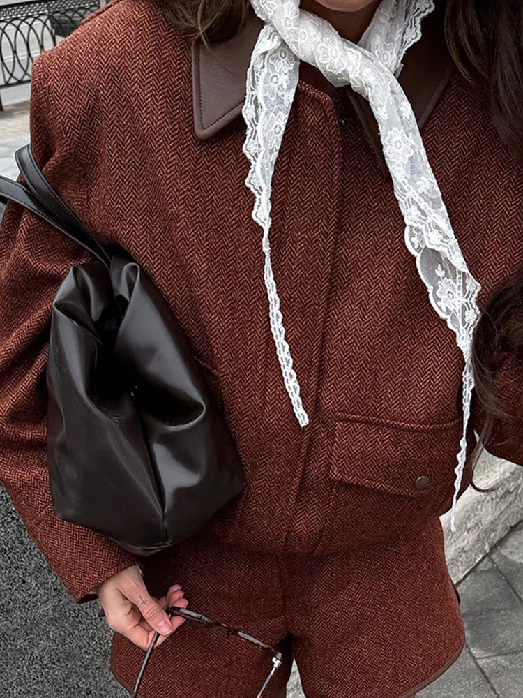 Damskt modernt blazer- och shortset med strukturerat yttertyg Mirla-Eva Jonsson