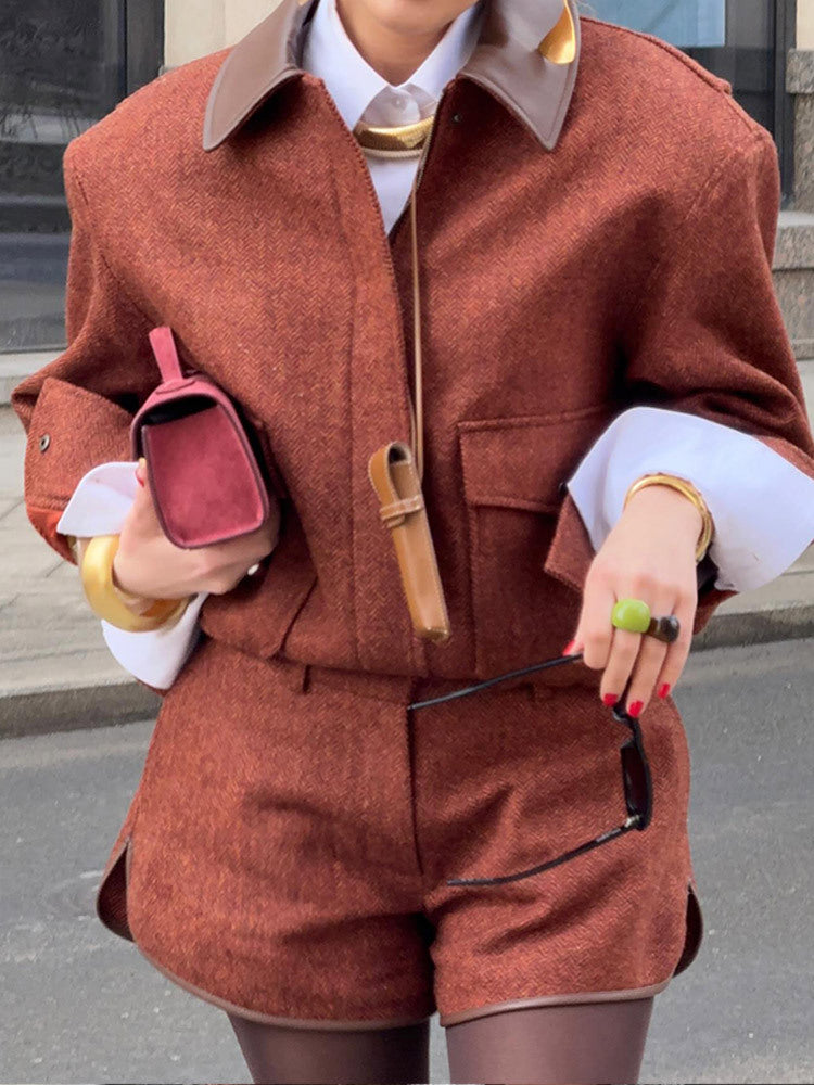 Damskt modernt blazer- och shortset med strukturerat yttertyg Mirla-Eva Jonsson