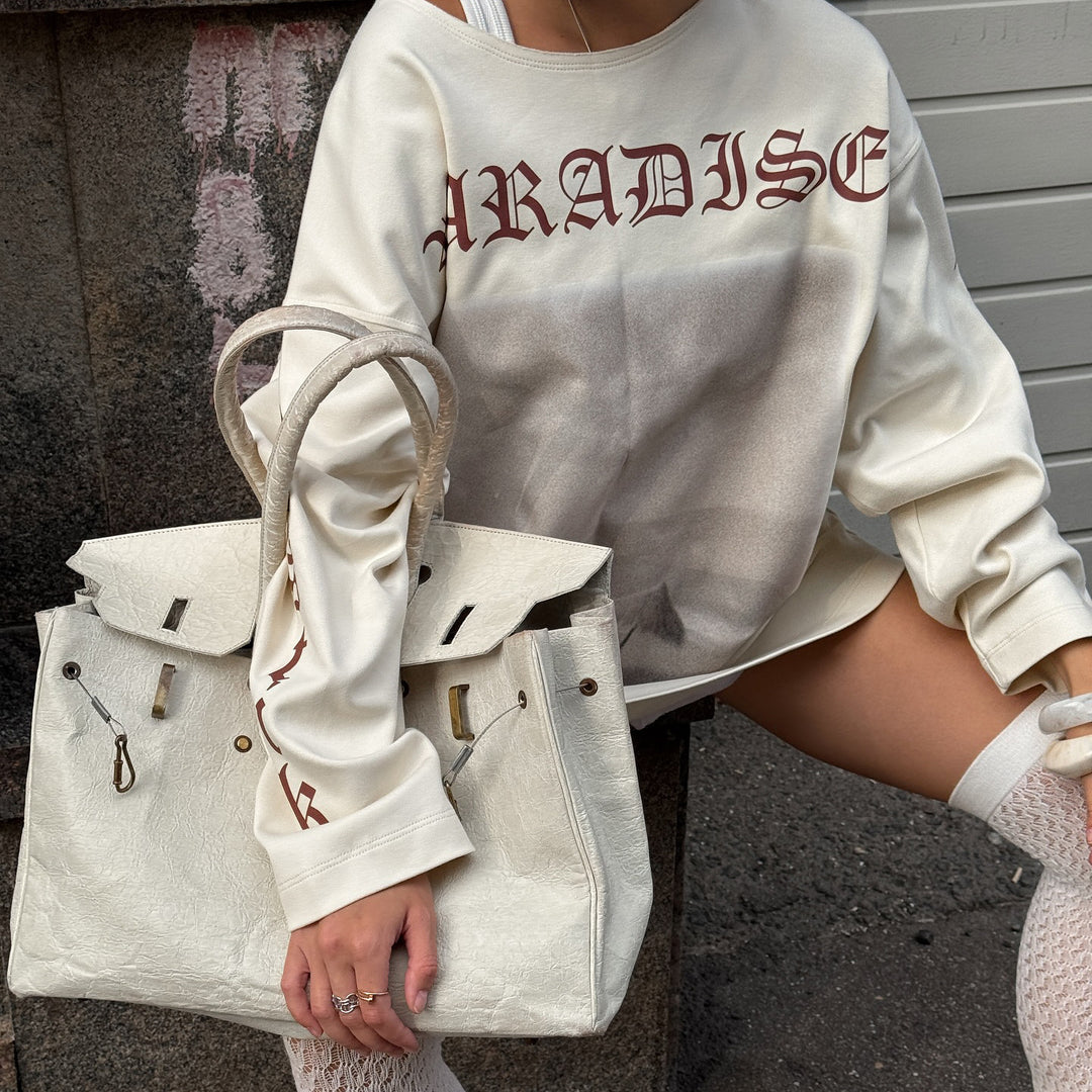 Damsoversized sweatshirt med kreativ grafisk design och avslappnad passform Mirla-Eva Jonsson