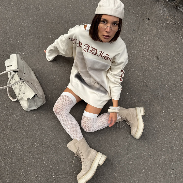 Damsoversized sweatshirt med kreativ grafisk design och avslappnad passform Mirla-Eva Jonsson