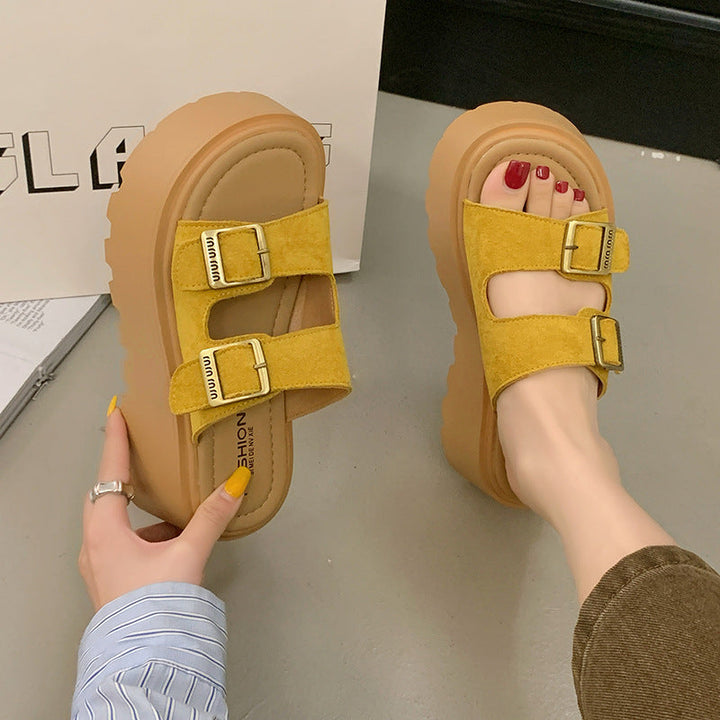 Damsplattform-sandaler med dubbelt remdesign och halkfri sula Mirla-Eva Jonsson