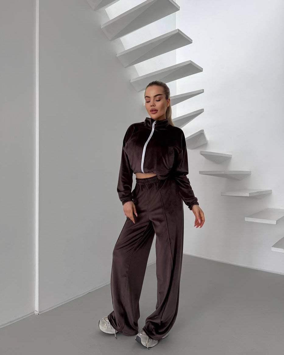 Damsportig fleece-joggingdräkt med fickad dragkedja och mjukt foder Mirla-Eva Jonsson