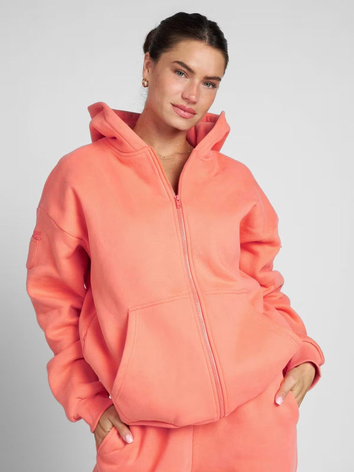 Damsportig fleece-joggingdräkt med hög krage och elastisk midja Mirla-Eva Jonsson