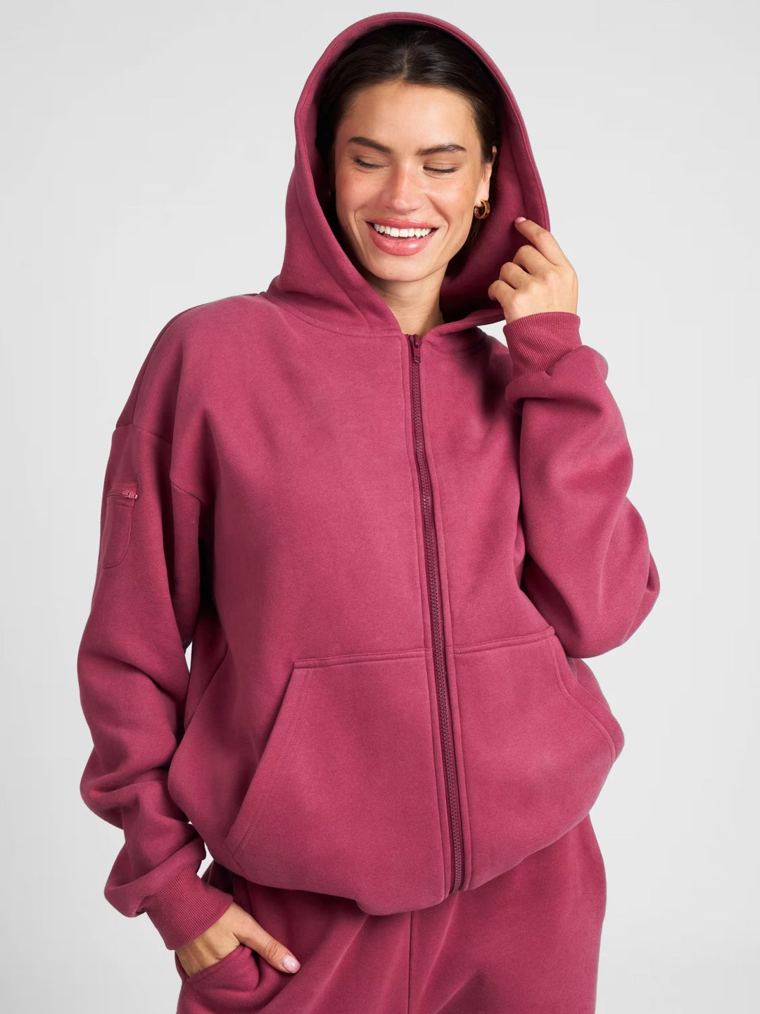 Damsportig fleece-joggingdräkt med hög krage och elastisk midja Mirla-Eva Jonsson