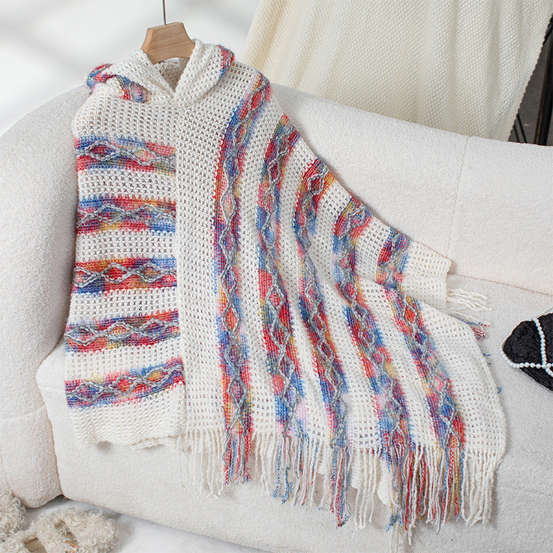 Damsstickad poncho med huva och fransig design Eva Jonsson-Eva Jonsson