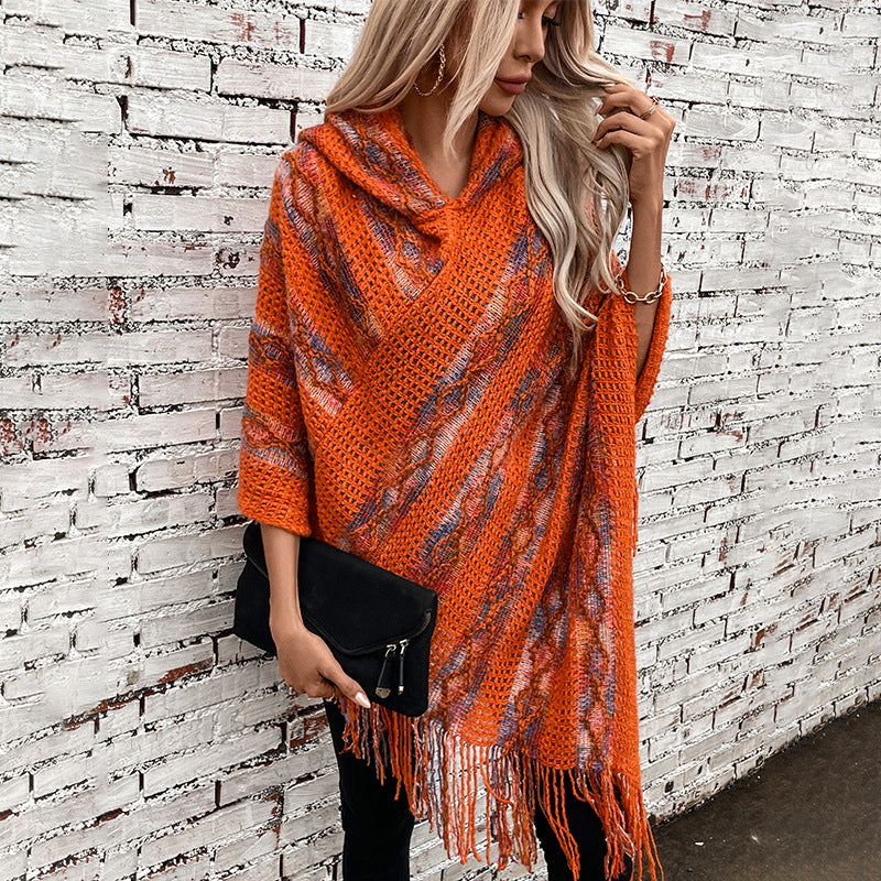 Damsstickad poncho med huva och fransig design Eva Jonsson-Eva Jonsson