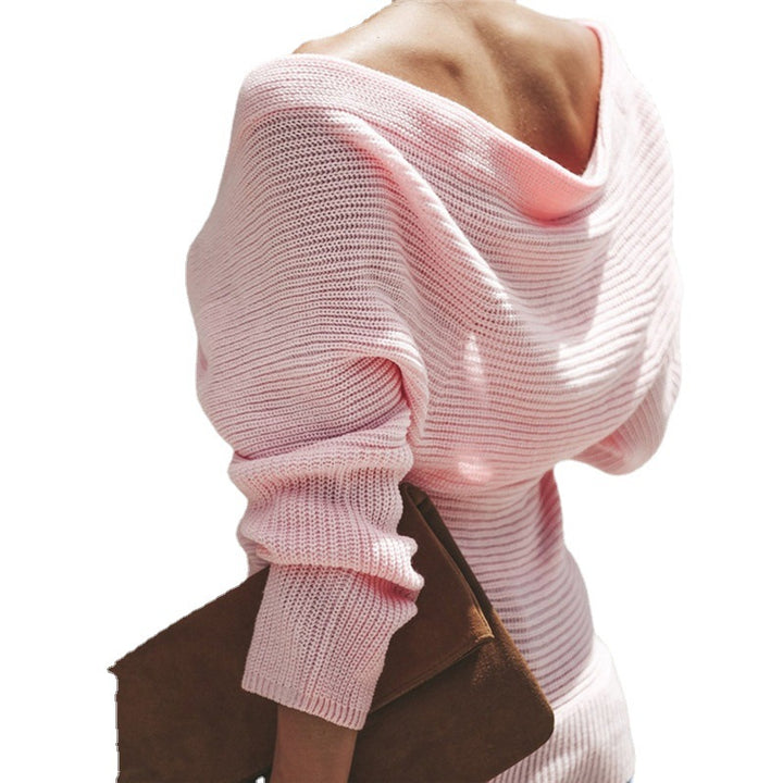 Damsstickad tröja med off-shoulder-design och elegant omlottdesign Eva Jonsson-Eva Jonsson
